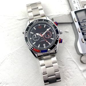 Zegarek dla mężczyzn 2023 NOWE ZWEDNIKÓW MENSKICH 40 mm pięć szwów Wszystkie wybieranie kwarcowych zegarek Top Luksusowa marka chronograph zegar stalowy pasek mody ome