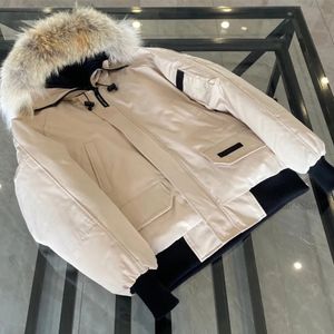 Projektantka kanadyjska zimowa mężczyźni Kobiety Goose Real Wolf Fur Bombed Bomber Pockets Fashion Parkana Canada Warm Down Płaszcz kurtki