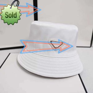 Beltdesigners Caps Hats Mens Bonnet Beanie Bucket Hat Womens Baseball Cap Snapbacks Beanies Fedora Fitted Hats Woman Luxurys Design Chapec