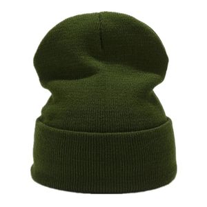 Breda breim hattar hink unisex hatt koreansk akryl stickad kepsar kvinnor män skallcap höst vinter elastiska skallies mössor mössa för grossist 231020