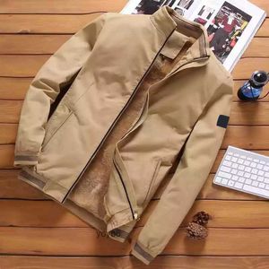 2023 Coat Sidesömmen Insert Bag Spot Cashmere Zipper Spring and Autumn Cotton Short Young Men's Casual Jacket Stones Island Jacket ZKI7