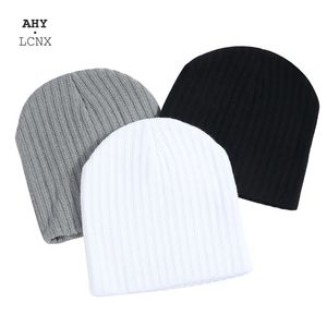 Cappelli a tesa larga Secchio Tinta unita Aggraffatura Skullies Berretti Mantieni caldo Unisex Hip Hop Nero Bianco Grigio Inverno Coreano Uomo Beanie Donna Cappello lavorato a maglia 231020