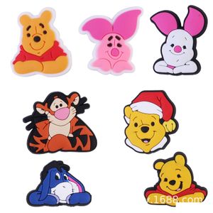 Charms Charms Großhandel Kindheitserinnerungen Bär Freunde Lustiges Geschenk Cartoon Schuhzubehör PVC Dekoration Schnalle Weichgummi Clog Fas Dhwmf