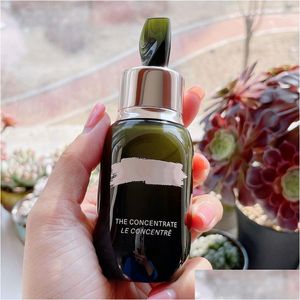 Andere Gesundheitspflegeartikel Shrink Repair Serum 50 ml Aknemarken und stärken die Haut Hochwertige Großhandelsverkäufe Drop Delivery Beauty Dhwea