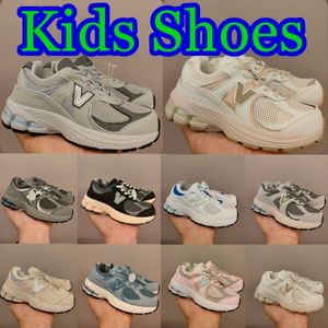 2002r Kids Shoes Toddler Sneakers Pack Pack Rain on Cloud Phantom Designer Athletic Pink Gray Navy Sea Salt Luxury 2002 R Salehe Bembury Trainers Runners