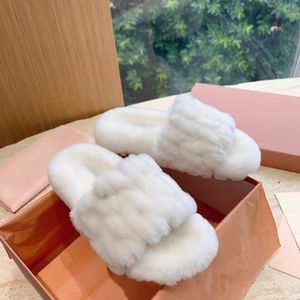 Luxury designer shoes plush slippers women slippers plush slippers black pink white Fluffy mop comfortable soft size Cotton sandals White black Flat slippers