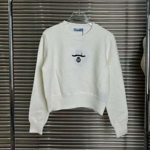 Yün Sweater Kadın Örgü Nakış Uzun Kollu Seatshirt P RA Tasarımcı Süveter Yuvarlak Boyun Yün Palto Kadınlar Örmek