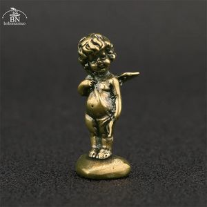 Dekorative Objekte Figuren Retro Kupfer Gott der Liebe Amor Statue Kleine Ornamente Messing Engel Desktop Dekorationen Home Decor Zubehör für Zimmer 231021