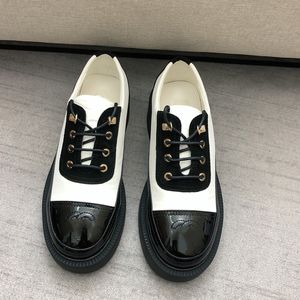 Outono novas mulheres marca vestido sapatos design de luxo é clássico diamante treliça dupla carta rendas até mocassins sapatos sola de borracha anti slides durável senhoras sapato de bezerro