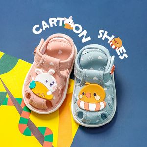 Primeiros caminhantes sapatos de bebê com som bonito bibi criança para crianças desenhos animados meninos sandálias meninas coelho infantil chinelos 231020