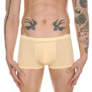 Mutande Intimo da uomo in seta di ghiaccio Slip boxer Pantaloncini sexy U Custodia convessa Tronchi con coppe Migliora le mutandine del pene Boxer