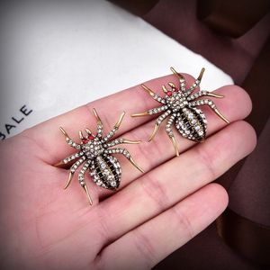 New Design B-Letter WomenEar Studs GOTH SPIDER EARRINGS IN GREY Copper Plating Vintage gold earring Hiphop Designer Jewelry