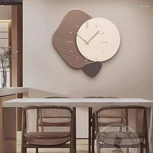 Relógios de parede Nordic Minimalista Relógio Metal Design Moderno Número Acrílico Bateria Horloges Murales Home Decorando Itens