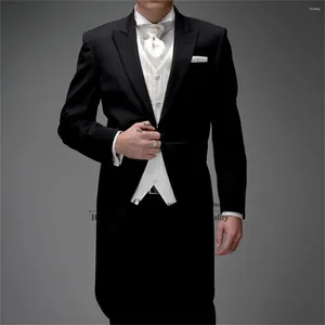 Abiti da uomo Cappotto nero da uomo con risvolto a lancia con gilet bianco Smoking da sposo da sposo 3 pezzi Blazer da ballo maschile Slim Fit Terno Masculino