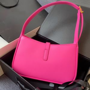 Cleo le5a7 designer väska äkta läder underarmsäckar metall logotyp spänne stängning axelväska slät kohud lyxhandväskor mode lady hobo tote