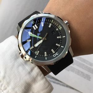 Designers High Quality Business Luxury Mens Quartz Automatic Mechanical Watch Followers 43mm Stainless Steel Rubber Band Classic Top Level Glow Glow Christmas AAA