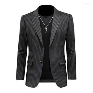 Mäns kostymer män 2023 Spring Stripe Gray Blazer Men Slim Casual Man Blazers Bröllop Business Party Clothing Dressrockar