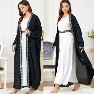 Roupas étnicas 2 peças Abayas Dubai Vestidos de noite Eid Muslim Women's Black White Dress Turquia Vestidos Islâmico Árabe Femme Caftan Musulman