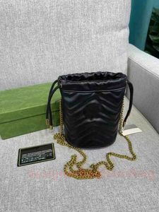 2023 Moda Marmont Bolsa Amor Corazón Mini Bolsa de cubo Patrón de onda Satchel Bolso de hombro Bolsos de cadena Monedero Crossbody Lady Cuero Estilo clásico Tote Mochila Bolsas