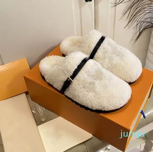 Comfort Boots Mule Shearling Covered Footbed and Treaded Rubber Outsole Wool Slippers Sneakers With Original Box