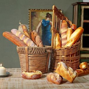 Flores decorativas Simulação Pão Comida Falsa Artificial Francês Baguette Bolo Padaria Modelo Baking Shop Janela Exibição Adereços Festa de Casamento