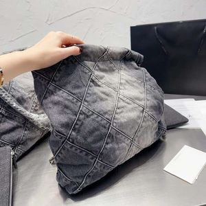 2023 Denim Grand Shopping Bag Designer Woman Kobiet Korpus Najdroższa torebka ze srebrnym łańcuchem Gabrielle Quilted6