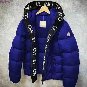 Пуховые парки 2023 Monclear Jacket Модные роскошные брендовые зимние куртки Дизайнерские дауны Классические женские хип-хоп кепки с узором и принтом Пальто На открытом воздухе Теплые повседневные Yzi7