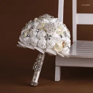 Bröllopsblommor 2023 Handgjorda toppkvalitet Beaded Brosch Silk Bride Bouquet Bridesmaid Artificial Flower Anpassningsbar