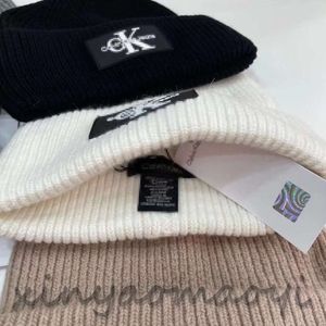 모자 스카프 세트 2023SS 패션 브랜드 여성 니트 모자 C K Designer Beanie Cap 공식 동기 싱글 1 개의 따뜻한 모자 남성 생일 선물