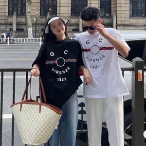Włoszona marka męskie designerskie designerki T -koszulka Ladies krótki rękaw Wysokiej jakości bawełniane litera druk hip -hopowy styl ubrania na wierzch koszulka koszulka