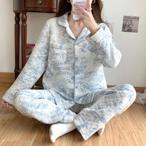 Kvinnors sömnkläder 2023 Pyjamas kostym Tjock varm Cardigan Winter Pyjamas sätter långärmad höstens hemkläder
