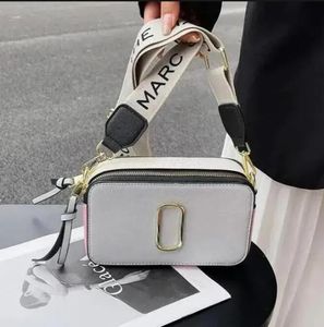 2023 Tasarımcı Moda Çantası Ladie Çanta Ünlü Tavalar Anlık Görüntü Kamera Küçük Crossbody Canse Kadınlar Omuz Çantaları Haberci Çapraz Vücut