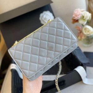 Lambskin Trendy Designer Torby Seria Portfel na łańcuchu Matelasse Quilded Classic Flap Fashion Torebka Uchwyt karty Gold Hardware Pocket Pocket Multi Pochette torebka