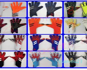 Yeni kaleci eldivenleri parmak koruma profesyonel erkekler futbol eldivenleri yetişkin çocuklar daha kalın kaleci futbol