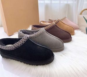 Kids Boy girl children tasman slippers boots Sheepskin Plush fur keep warm with card dustbag Ankle Soft comfortable Casual shoes Beautiful gifts155