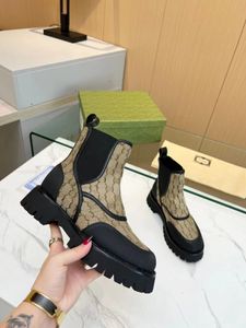 Krótkie buty czapki botki kostki 100% skórzane kostki chelsea platforma okrągłe botki grube half boot luksusowe designerskie kobiety grube buty rycerzy 35-45