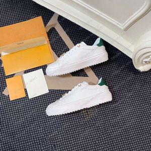 Designer sneakers överdimensionerade casual skor vit svart läder lyx sammet mocka kvinnor espadrilles tränare kvinnor lägenheter snörning plattform 1978 w348 02