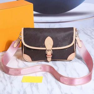 Designer Bags Shoulder Bag Seven Color Shoulder bag Strap Clutch Embossed Fashion Luxury Womens Messenger Bag 333