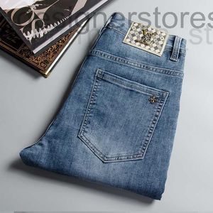 Jeans masculinos designer de moda jeans masculinos primavera e verão estiramento calças finas luz azul masculino idk4 nvhm