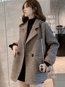 Frauen Wollmischungen Mantel Frauen Winterjacke Mode Revers Langarm Taschen Lose Warme Trenchcoats für Kleidung Tops 231023