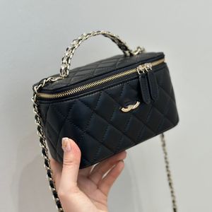 Kadın klasik kozmetik kasa kutusu vanity üst elmas saplı totes metal donanım matelasse zincir crossbody omuz açık çantalar 18cm