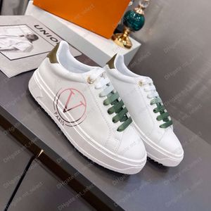 Designer Sneakers Oversized Casual Shoes White Black Leather Luxury Velvet Suede Womens Espadrilles Trainers women Flats Lace Up Platform 1978 028