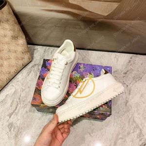 B23 2024 Designer Sneakers Brand Casual Shoe Design Trainers High Top Canvas Women Shoes Boots Sandaler Slides toffles Express med DUSPEGAG av Bagshoe1978 8-1