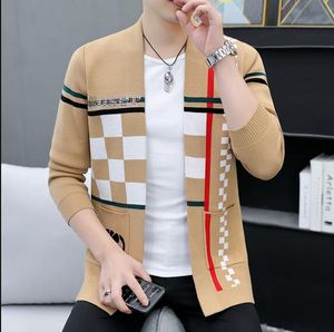 Venda quente masculino casual cardigan suéter confortável moda listrado juventude high-end suéteres fino encaixe malha cáqui suéteres masculinos na moda casacos streetwear jaqueta