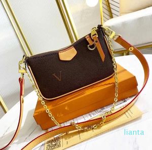 2023 Women's Classic Trend Simple Flip Women's Hand Chain Bag Läder Kvinnlig tryckväska