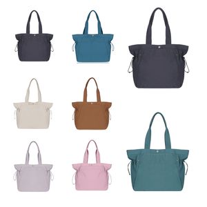 Kvinnor Tote Lu Gym Keepall Designer Väska för mäns sida CINCH Crossbody förvaring axelväska lyxvattentäta resor duffelväskor hög kapacitet nylon handväska