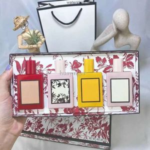 Attractive Fragrance Set Women Designer Perfume Suit 30Ml 4-Piece Collection Floral Note Different Fragrances For Any Skin Highqualitybcb2431