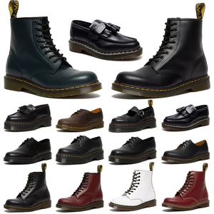 2024 Toppkvalitetsdesigner Stövlar Kvinnor Ankelstövlar Patent Läder Black Martin Half Boots Doc Martens Cowboy Booties Kne Classic Snow Boots Winter Boots 36-45