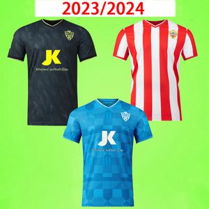 23/24 Ud Almeria Futbol Formaları 2023 Ev Away Üçüncü Juan Villar Sadiq Dyego Sousa Maillots De Foil Shirt Akieme Samu Futbol Üniforma Erkek Çocuk Çocuk 2024 Siyah Mavi Kırmızı