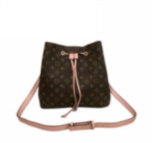 Designer axelväskor lyx för kvinnor läder tygsäck satchel cross body handväskor kopplingspåsar en enda handväska 016